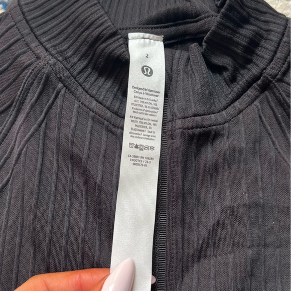 Lululemon restless run half zip jacket black size 2 - Picture 3 of 4
